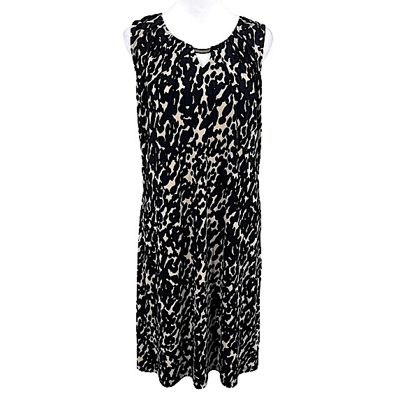 Dana Buchman Dresses & Skirts - DANA BUCHMAN Signature Jersey Stretch Shift Dress Sleeveless - Size Small